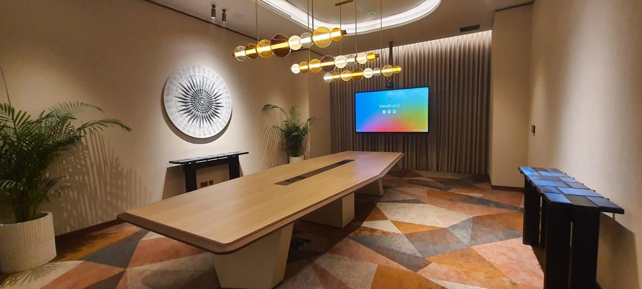 Hilton Hotel & Residences